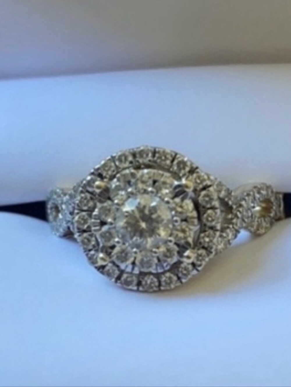 1 1/4 Ct Diamond Cluster Ring Diamond Halo Wedding Ring Set - 14k Gold - Picture 6 of 16